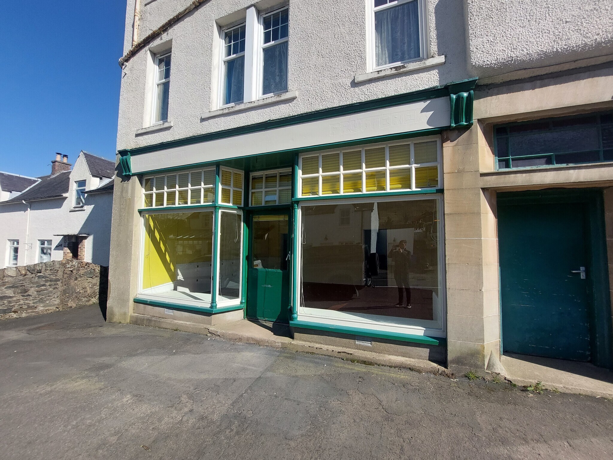 Main St, Killin for lease Building Photo- Image 1 of 3