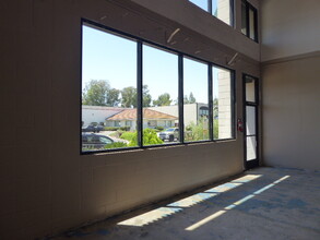 47 Union Way, Vacaville, CA for lease Interior Photo- Image 1 of 5