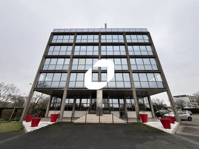 Office in Bordeaux for lease Building Photo- Image 1 of 17
