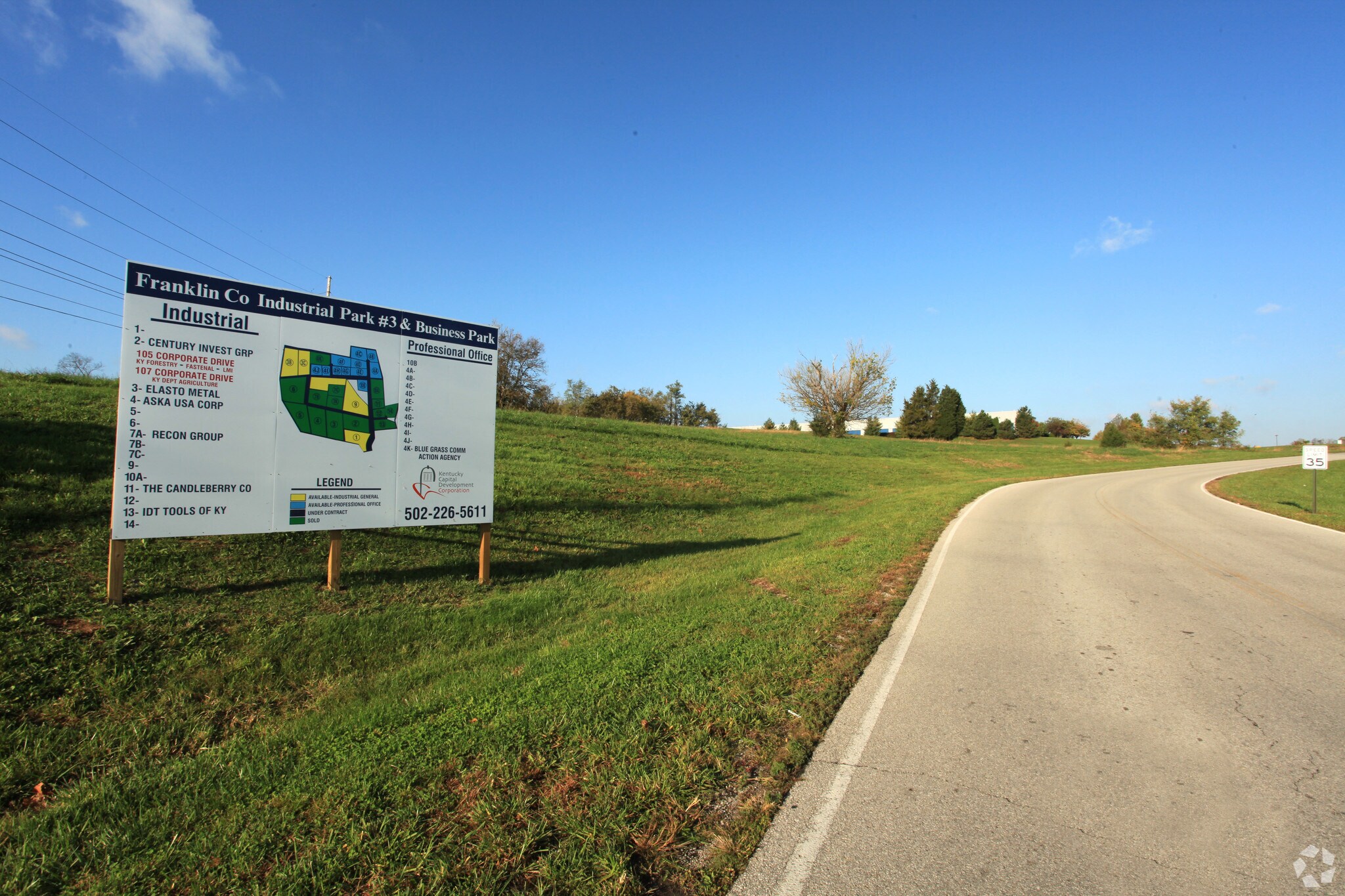 106 Lane View Dr, Frankfort, KY for sale Primary Photo- Image 1 of 1