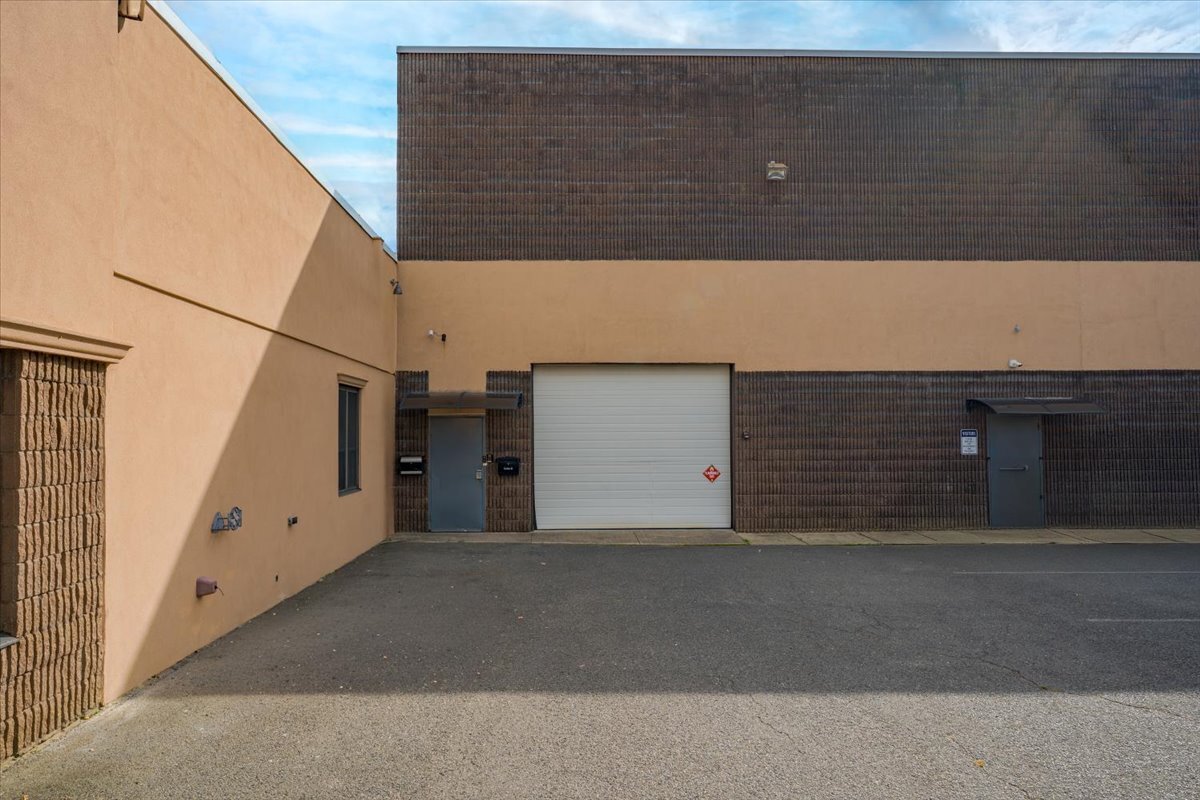 1 American Way, Spotswood, NJ for lease Interior Photo- Image 1 of 10