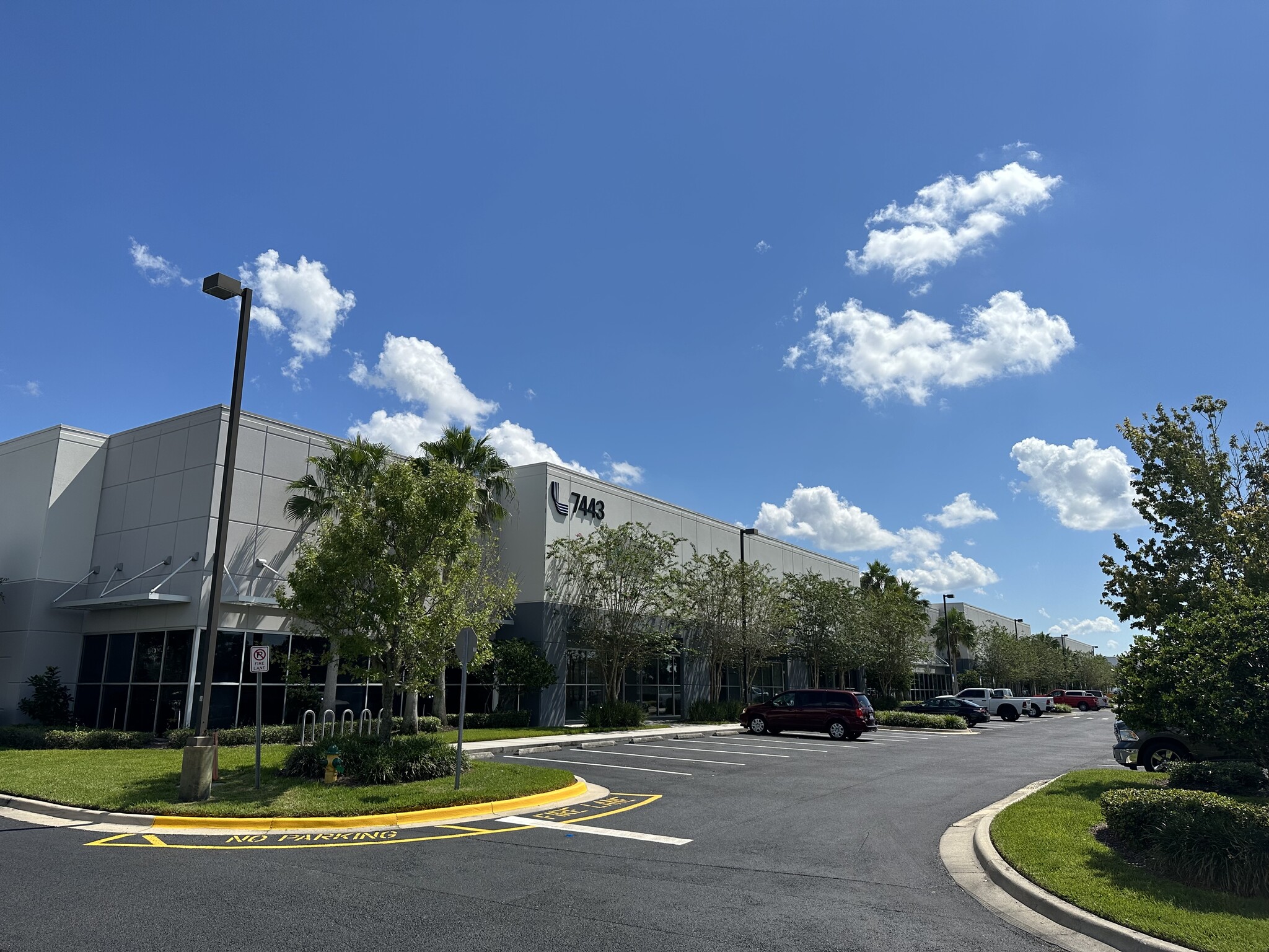 7443 Emerald Dunes Dr, Orlando, FL for lease Building Photo- Image 1 of 17