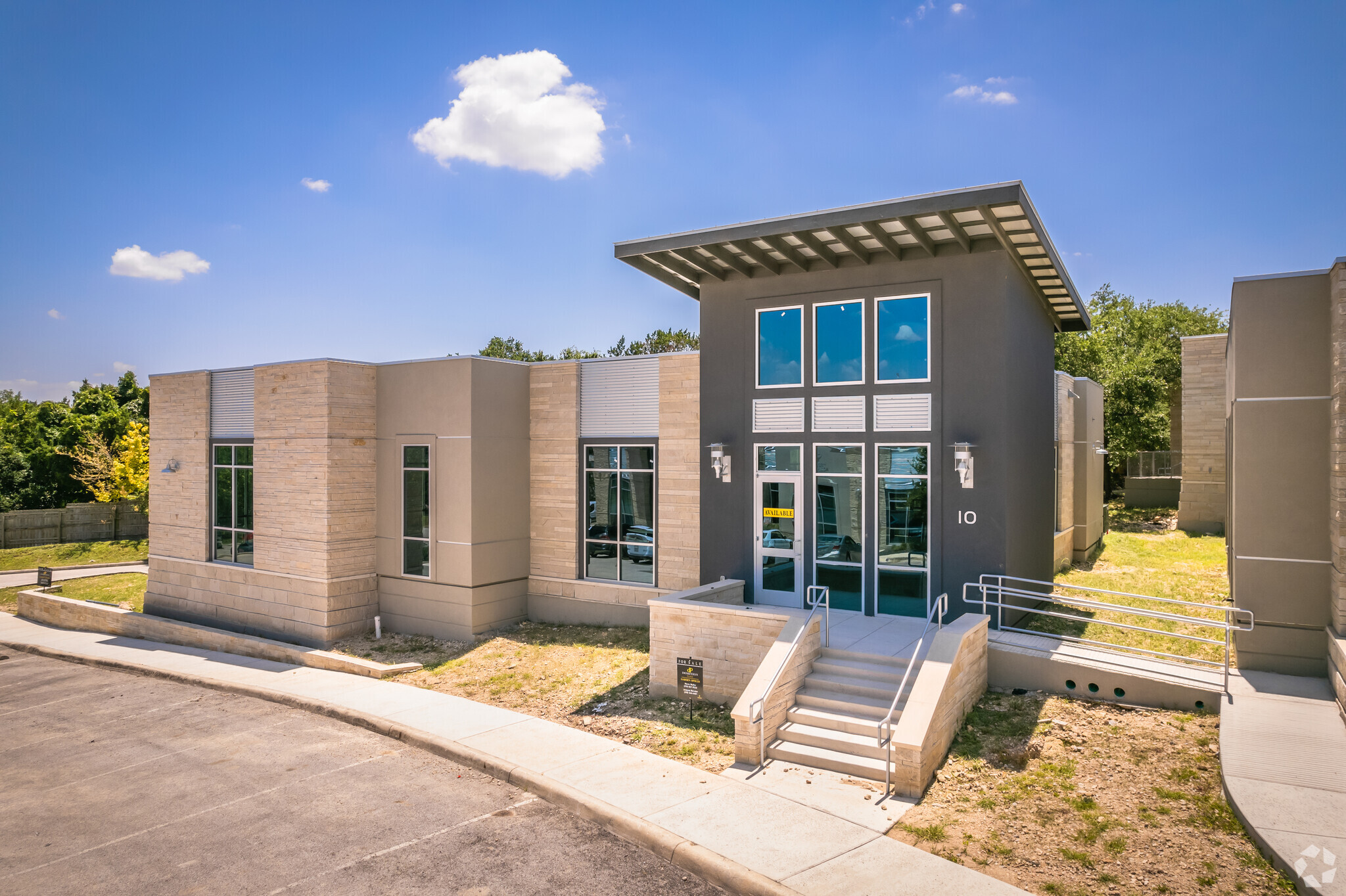 23119 W Interstate 10, San Antonio, TX for lease Building Photo- Image 1 of 9