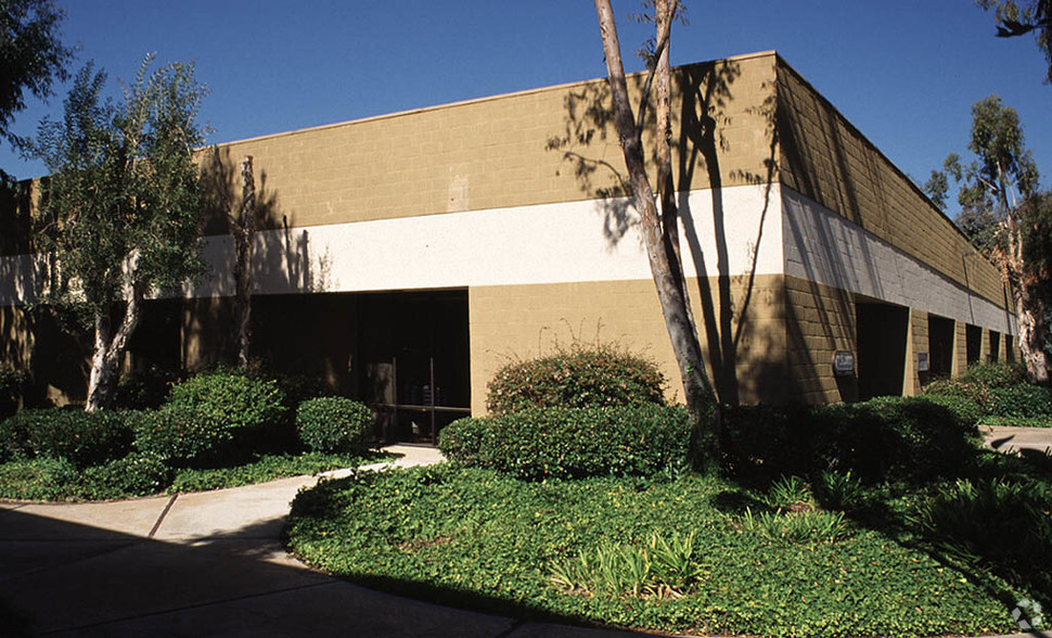 9909 Hibert St, San Diego, CA for lease - Building Photo - Image 2 of 7