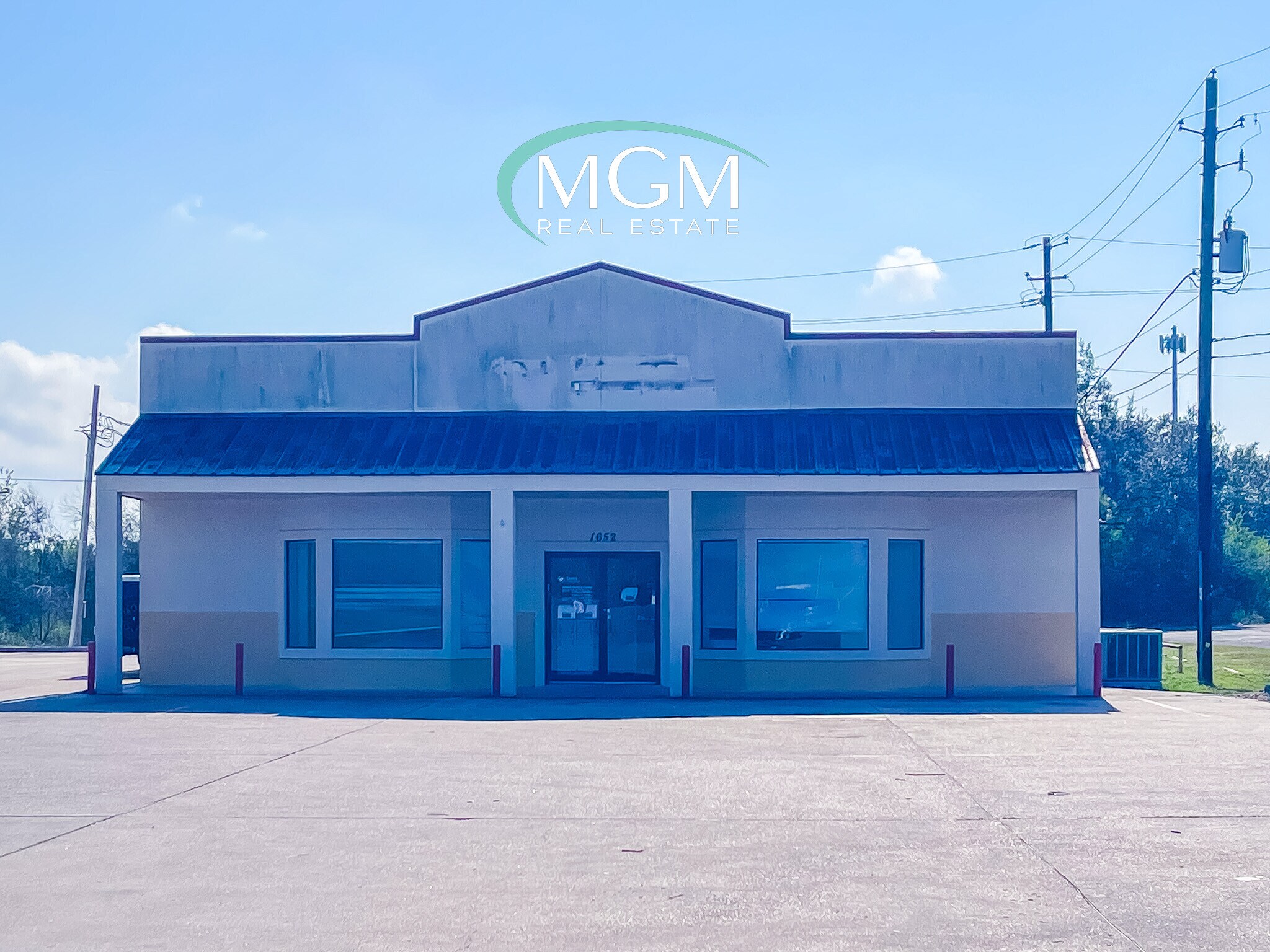 1652 E Houston St, Beeville, TX for lease Building Photo- Image 1 of 18