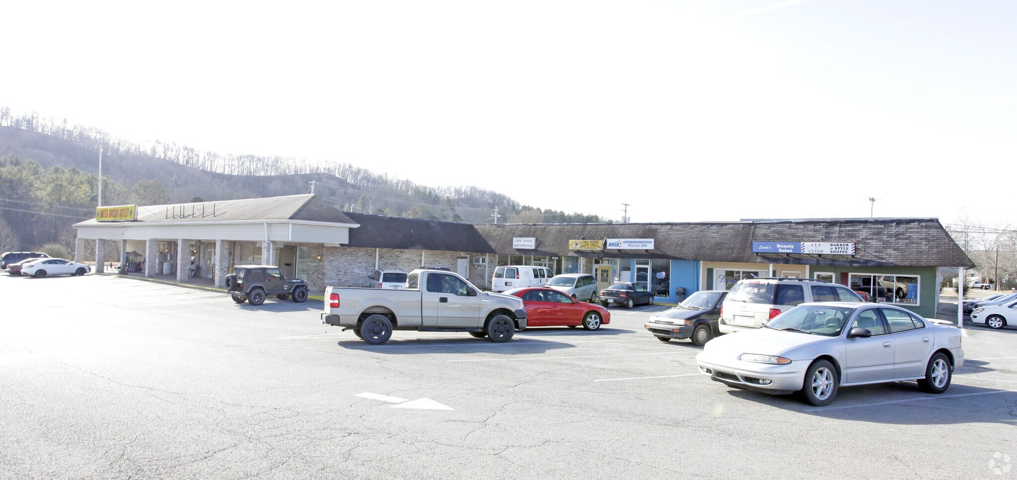 1990 Oak Ridge Tpke, Oak Ridge, TN for sale Primary Photo- Image 1 of 1