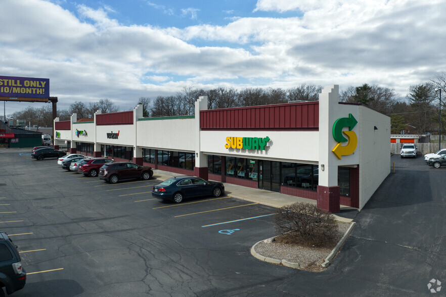 5380 Monroe St, Toledo, OH for lease - Primary Photo - Image 1 of 1