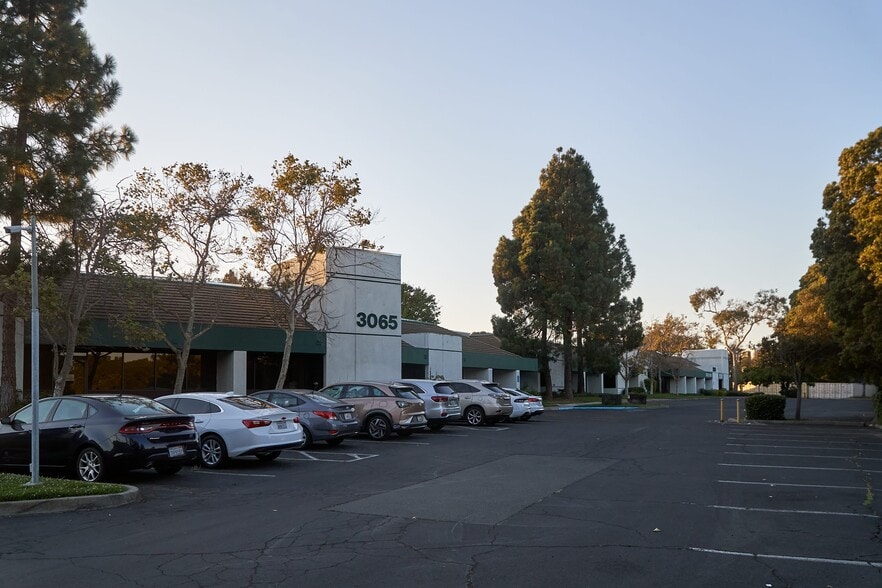 3033-3095 Richmond Pky, Richmond, CA for lease - Building Photo - Image 3 of 16