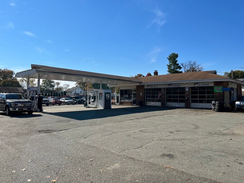 447 Newark Pompton Tpke, Pompton Plains, NJ for sale - Building Photo - Image 1 of 1