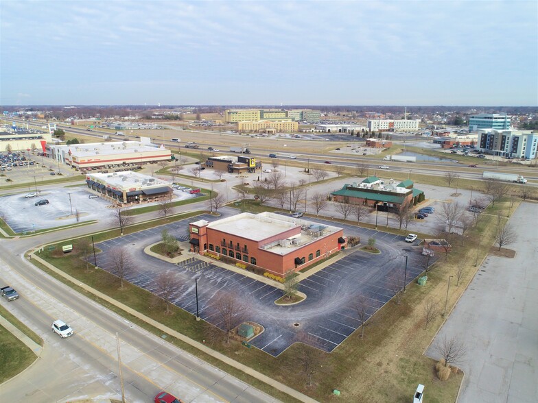 1214 Central Park Dr, O'Fallon, IL for lease - Primary Photo - Image 2 of 6