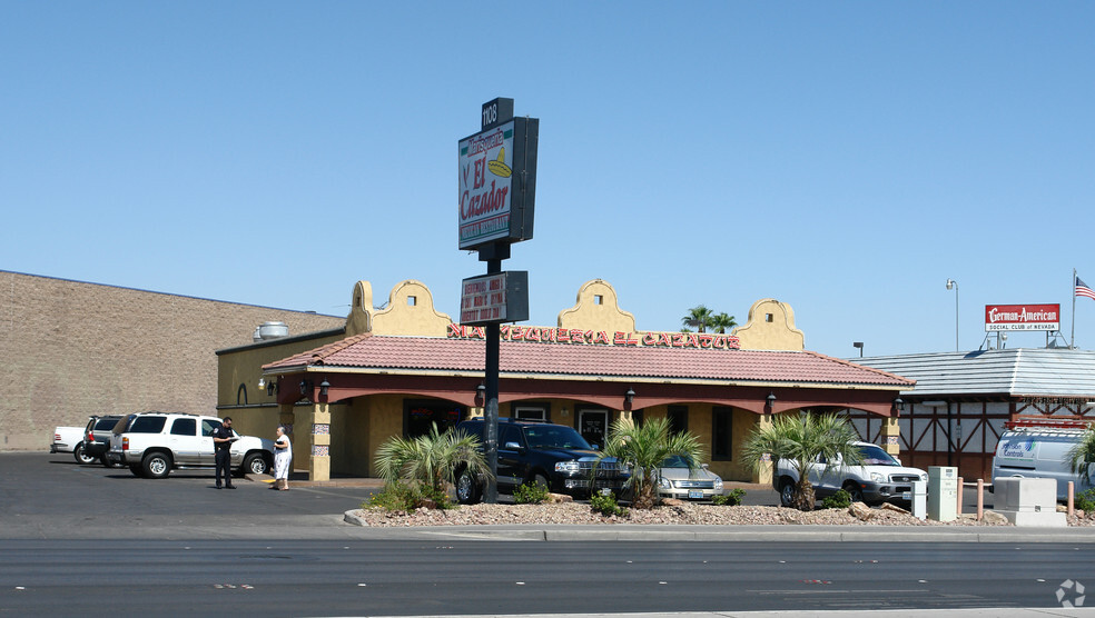 1108 E Lake Mead Blvd, North Las Vegas, NV for sale - Primary Photo - Image 1 of 64