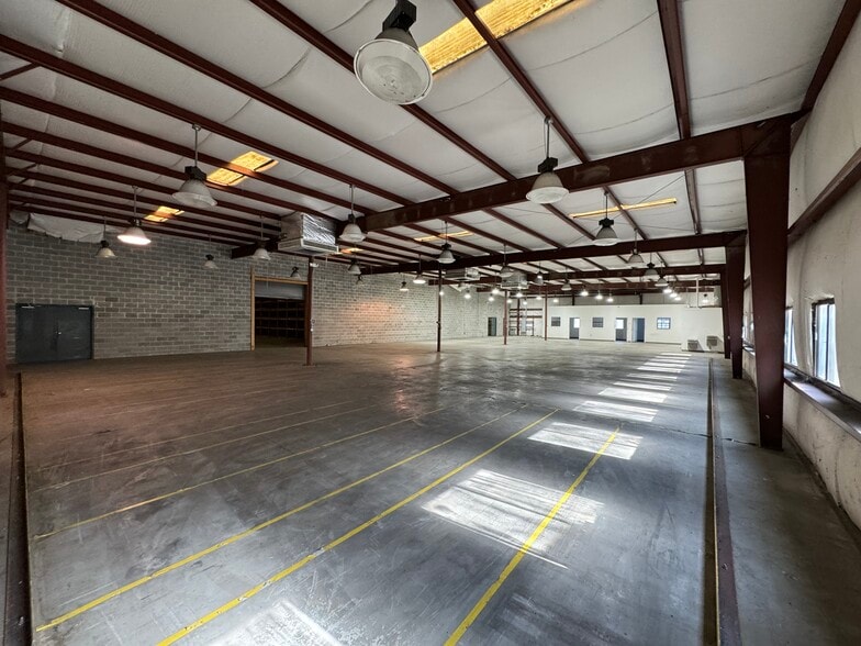 100 Boxer Dr, Emporia, VA for lease - Building Photo - Image 2 of 3