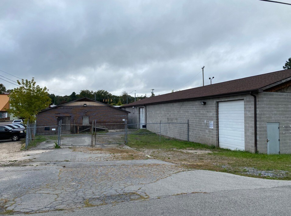 612 S Eisenhower Dr, Beckley, WV 25801 Retail for Sale