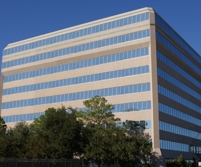 9894 Bissonnet St, Houston, TX for lease - Building Photo - Image 1 of 6