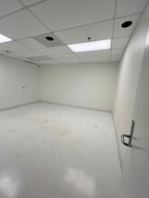 4635 Andrews St, North Las Vegas, NV for lease Interior Photo- Image 2 of 15