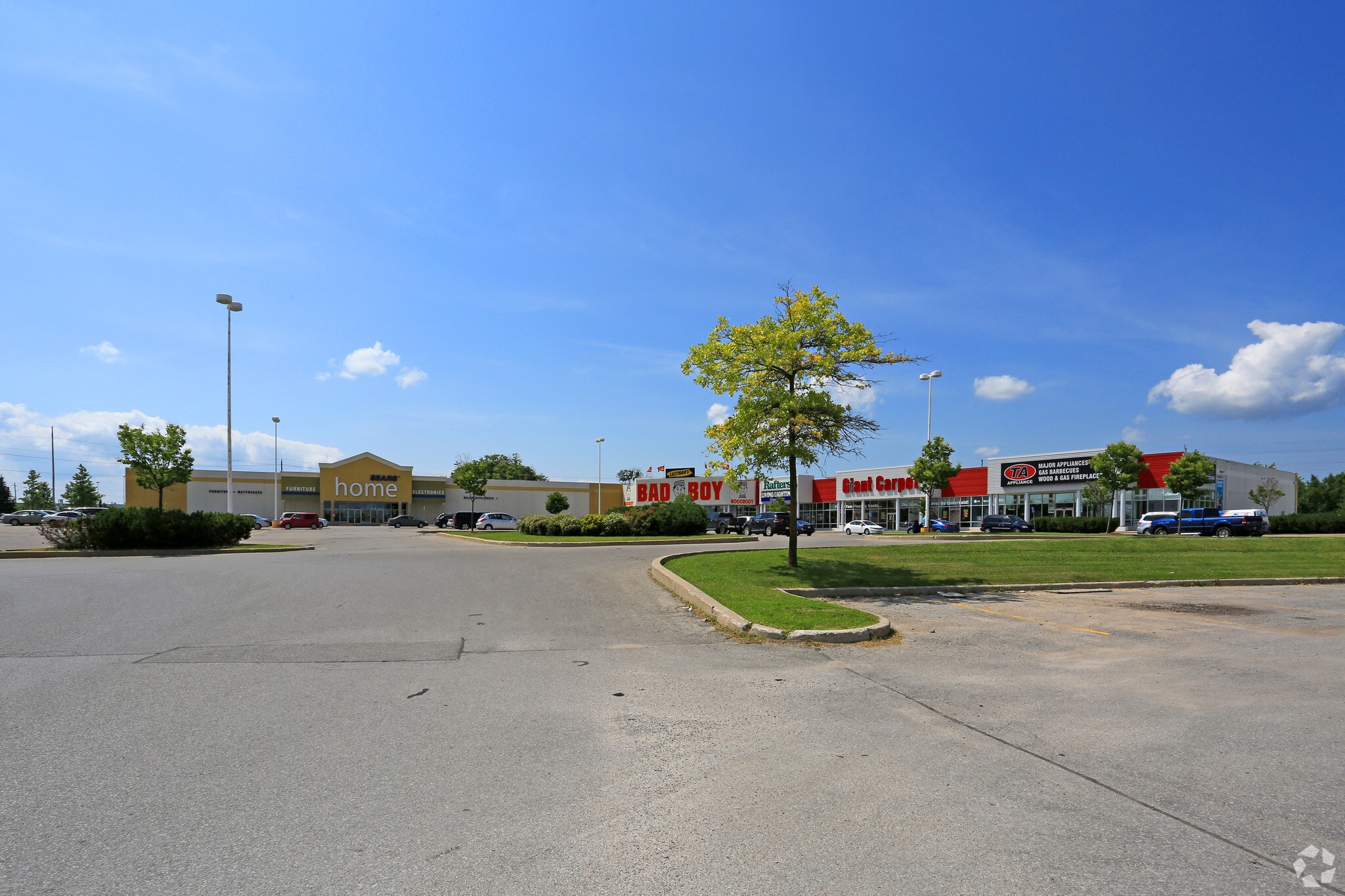 42 Caplan Ave, Barrie, ON for lease Primary Photo- Image 1 of 5