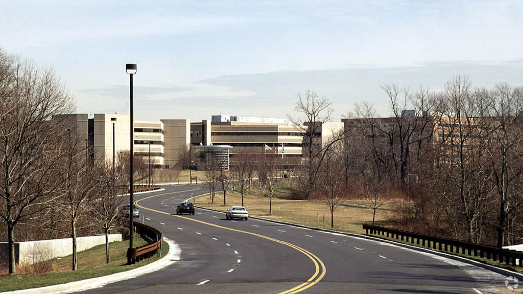 200 Laurel Ave, Middletown, NJ 07748