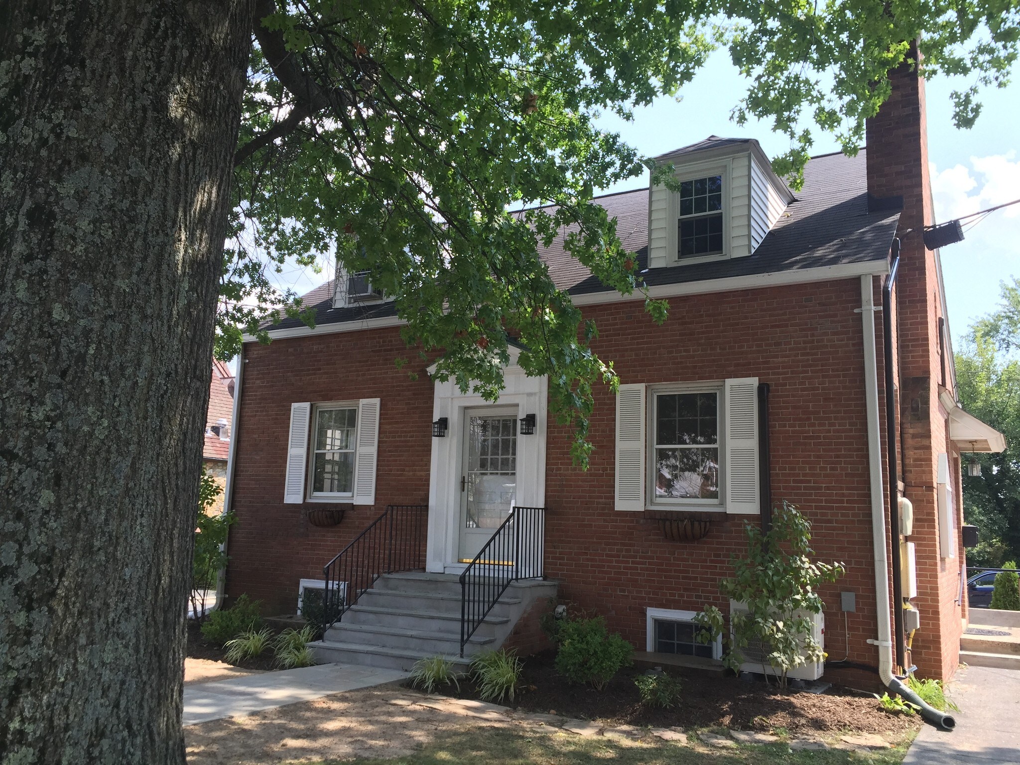 200 E Main St, Purcellville, VA for sale Building Photo- Image 1 of 1