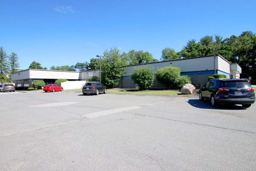 22 Old Canal Dr, Lowell, MA for lease - Building Photo - Image 2 of 7