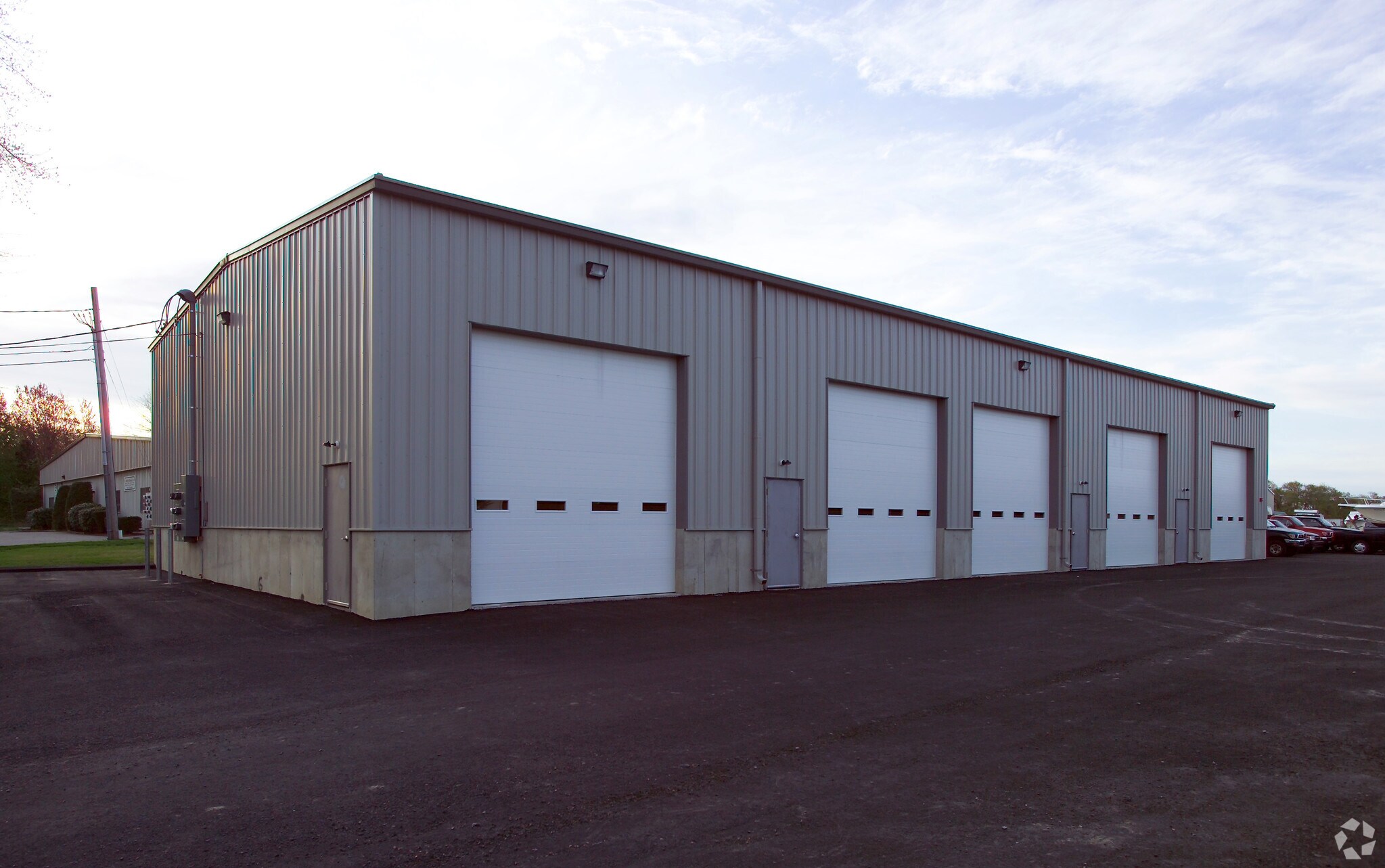 68 Broadcommon Rd, Bristol, RI for sale Primary Photo- Image 1 of 1