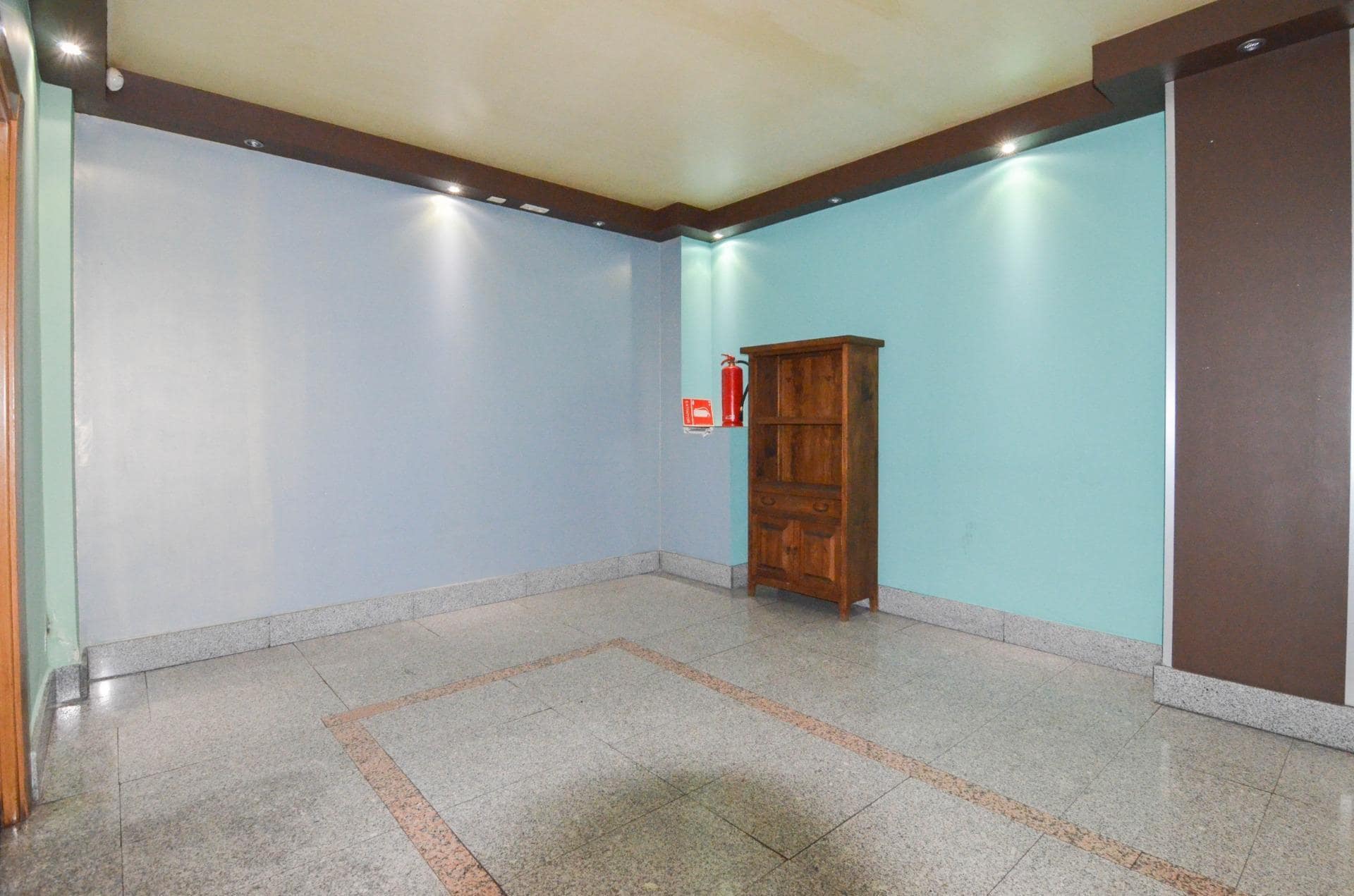 Retail in Salamanca for sale Building Photo- Image 1 of 32