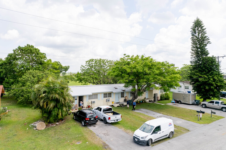 425 E Avenue A, Belle Glade, FL for sale - Primary Photo - Image 1 of 1