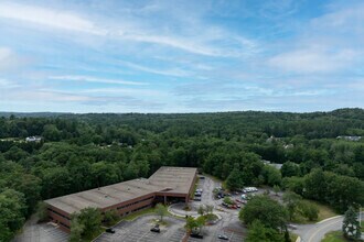 15 Constitution Dr, Bedford, NH - AERIAL map view