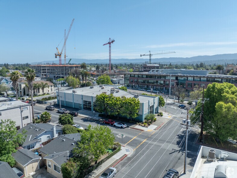 1201 Main St, Redwood City, CA for lease - Building Photo - Image 2 of 14