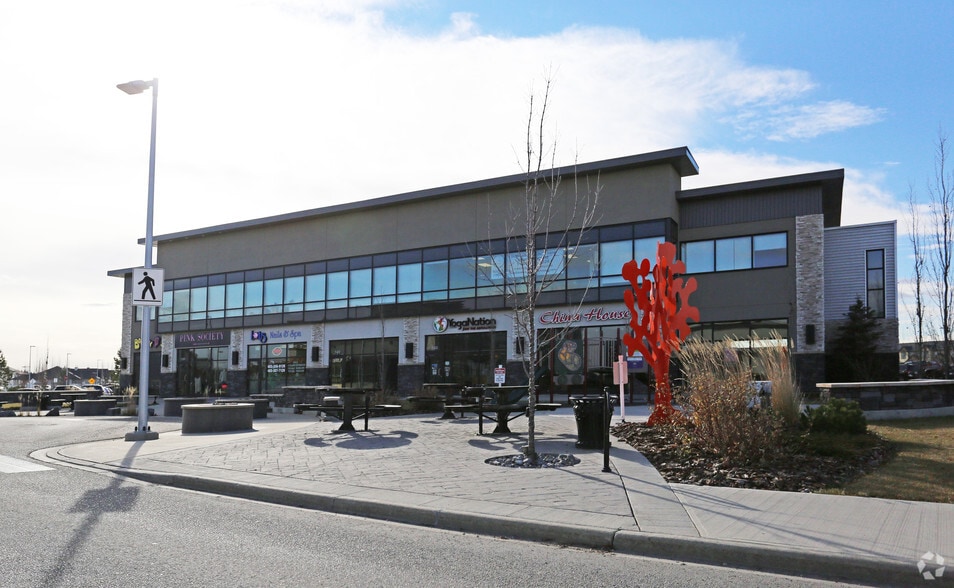 3 Clearview Market Way, Red Deer, AB for lease - Primary Photo - Image 3 of 13