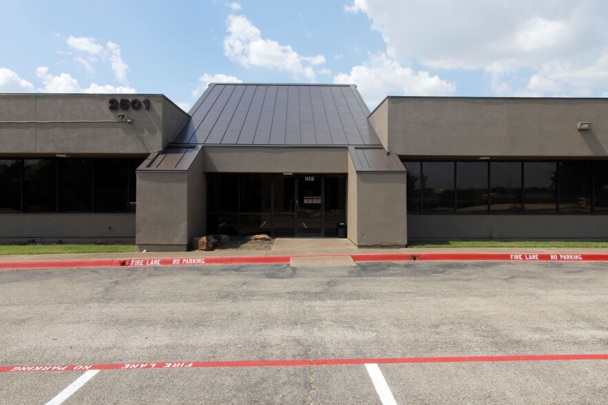 2501 Avenue J, Arlington, TX for lease - Building Photo - Image 3 of 5