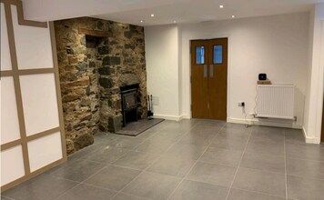 18 Main St, Barrhill for lease Interior Photo- Image 1 of 4