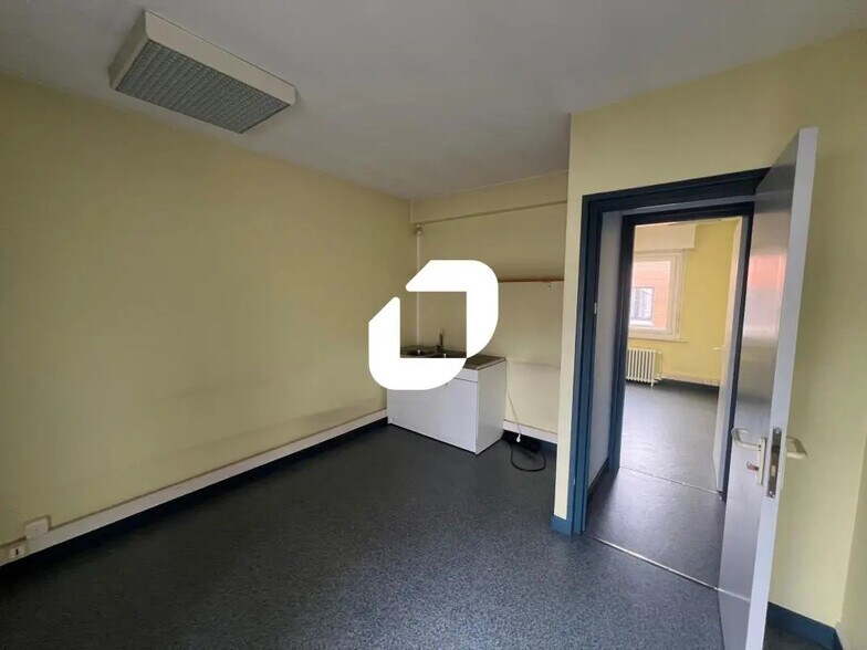 41 Rue Victor Hugo, Lens for lease - Building Photo - Image 3 of 9