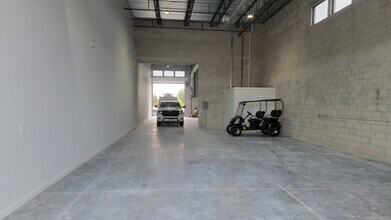 6509 St Lucie Blvd, Fort Pierce, FL for lease Interior Photo- Image 2 of 6