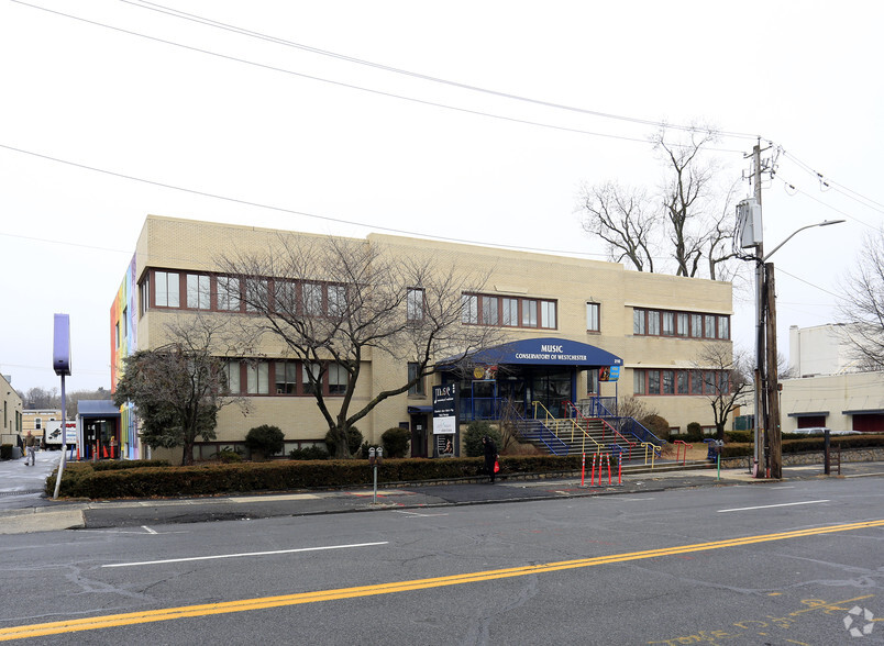 216 Central Ave, White Plains, NY for lease - Building Photo - Image 1 of 7