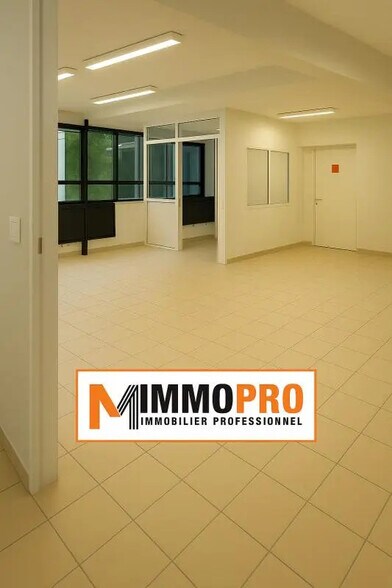 Office in Antibes for sale - Interior Photo - Image 3 of 5