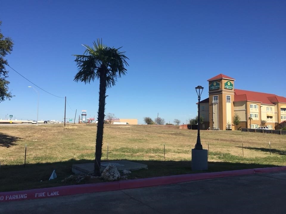 18851 I H 35 S, Kyle, TX for sale Primary Photo- Image 1 of 1