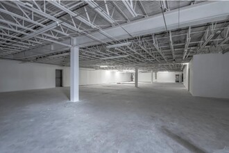 5917 W 12th St, Little Rock, AR for lease Interior Photo- Image 2 of 5