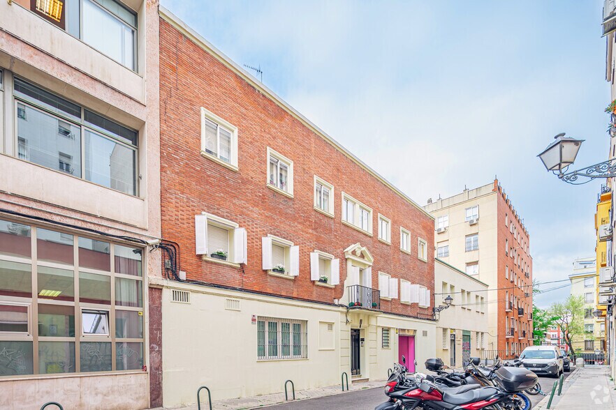 Calle Abdon Terradas, 5, Madrid, Madrid for sale - Primary Photo - Image 1 of 1