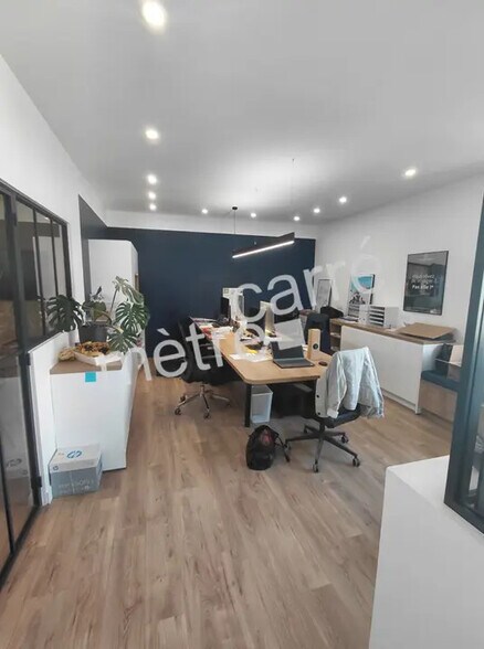 Flex in Orvault for lease - Building Photo - Image 1 of 12