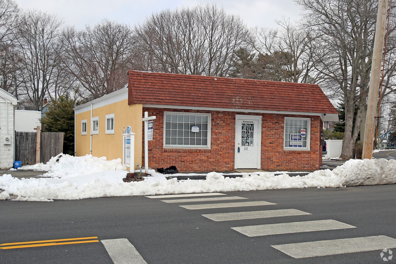 227 Naugatuck Ave, Milford, CT 06460