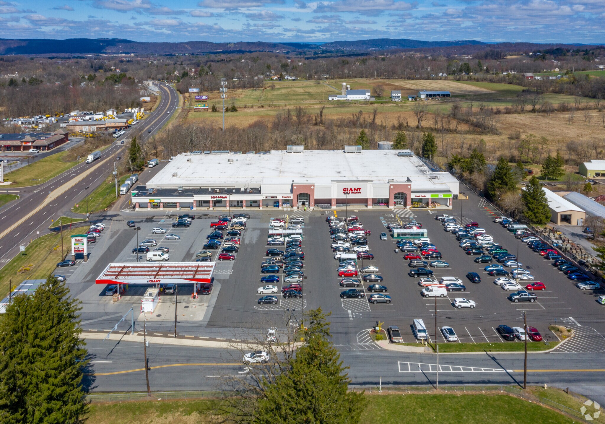 216 E Fairmount St, Coopersburg, PA 18036 Retail for Lease