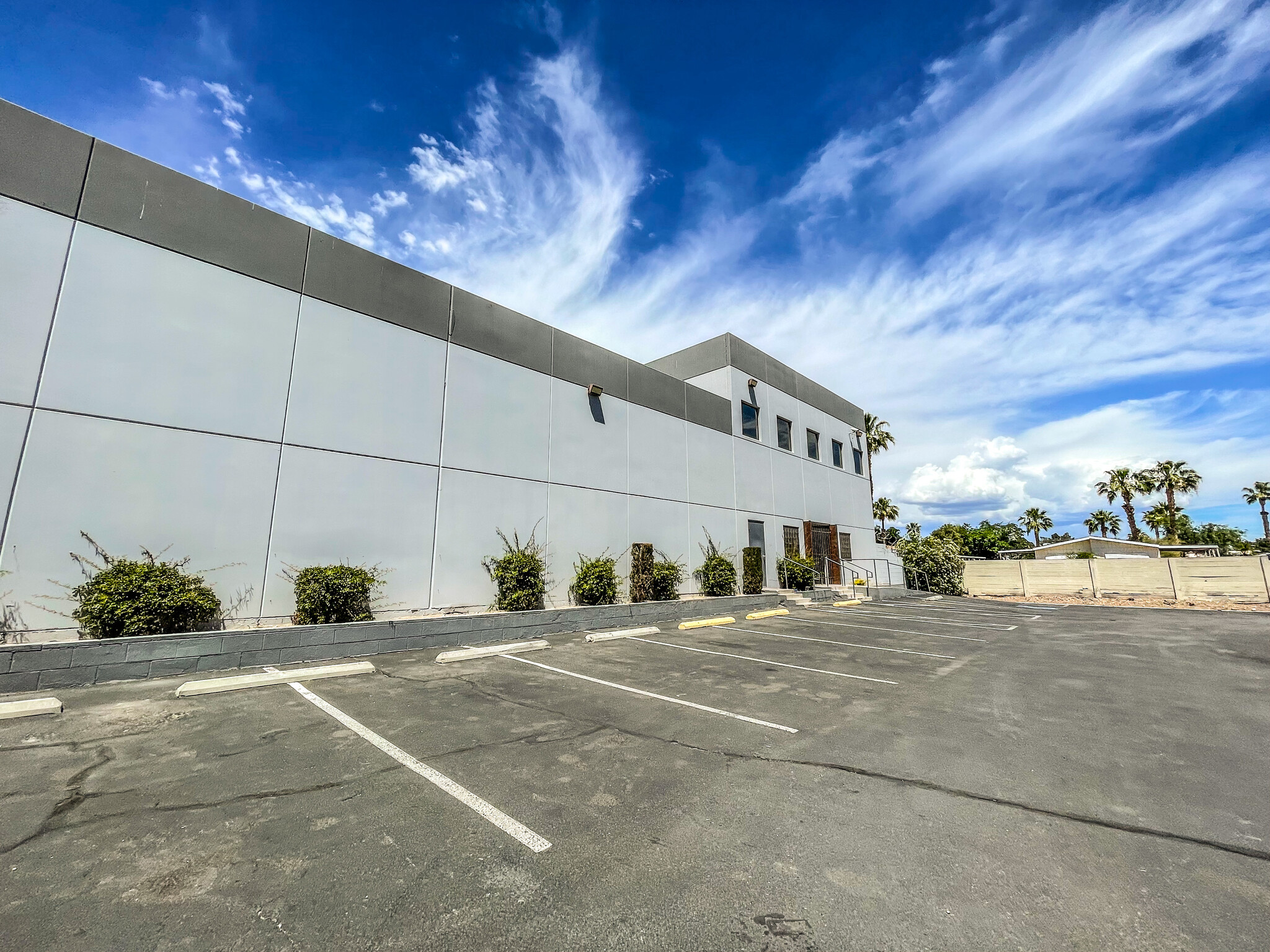 1675 S Mojave Rd, Las Vegas, NV for lease Building Photo- Image 1 of 25