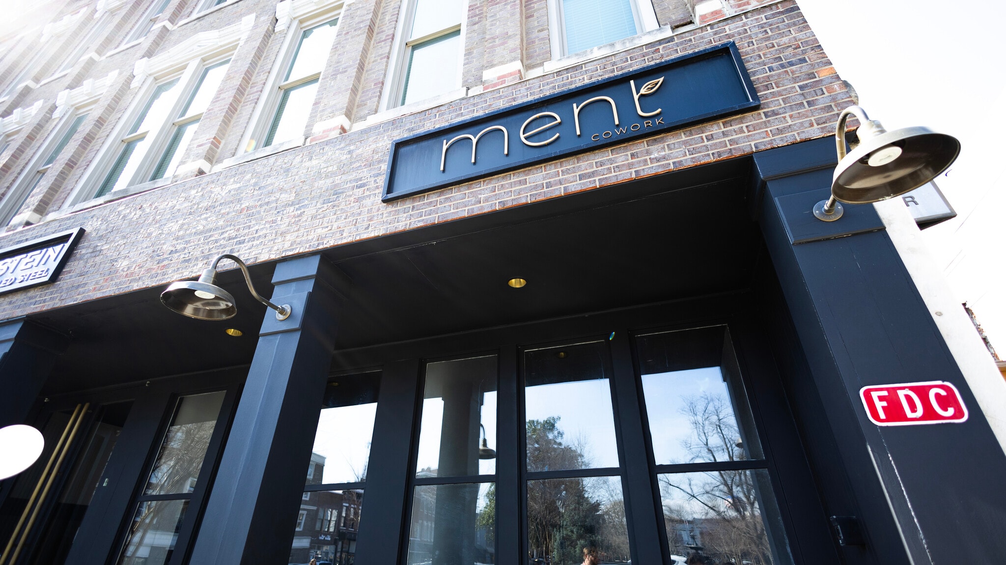 911 College St, Bowling Green, KY for lease Building Photo- Image 1 of 16