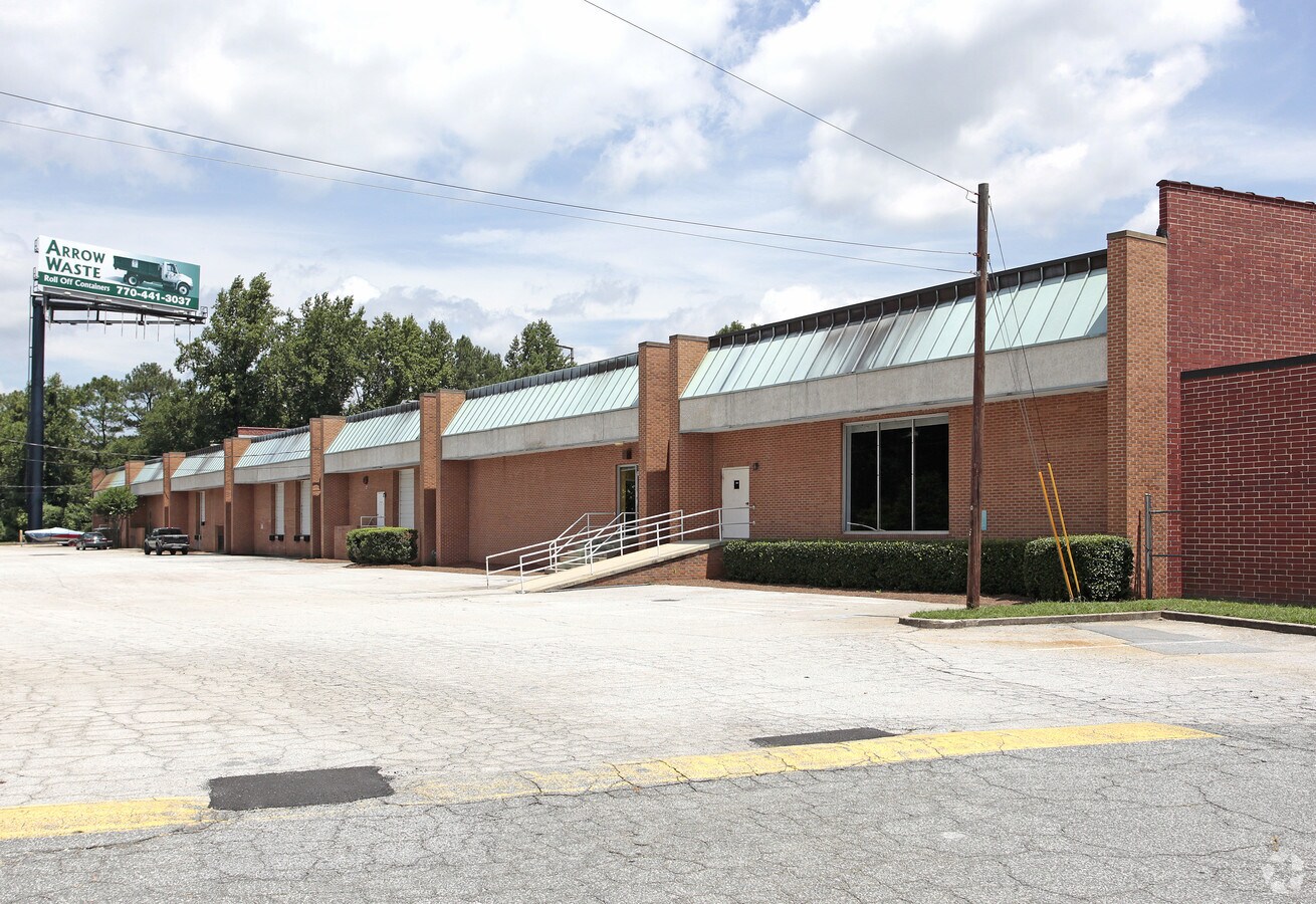 1017 Collier Rd NW, Atlanta, GA 30318