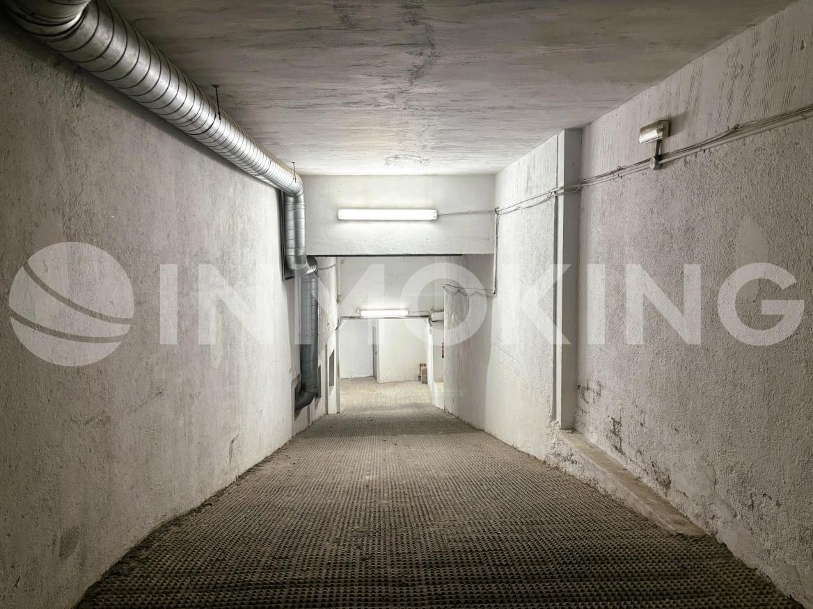 Madrid, MAD 28012 - Unit 01 -  - Interior Photo - Image 1 of 7