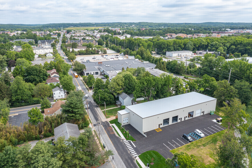 304 Chapel, Newark, DE for lease - Building Photo - Image 3 of 3