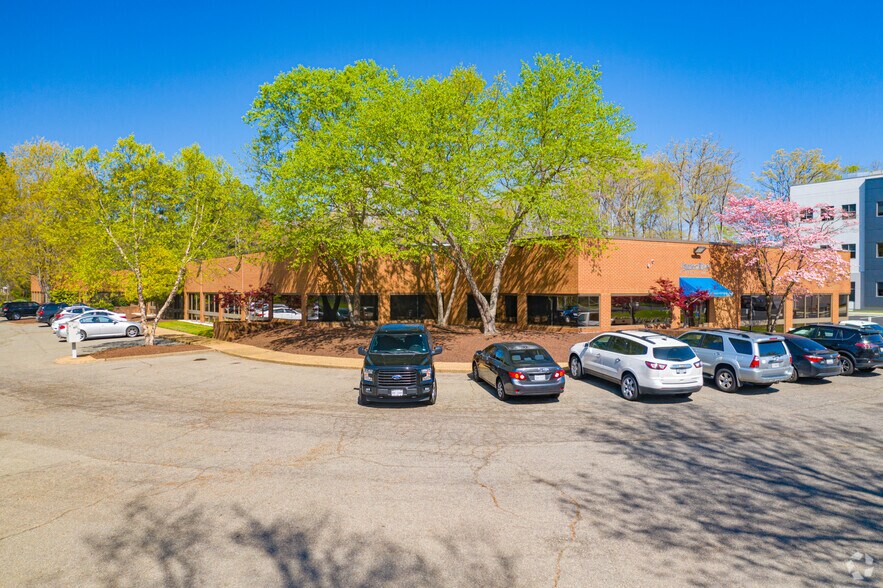 10487 Lakeridge Pky, Ashland, VA for sale - Primary Photo - Image 1 of 1