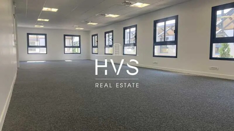 Office in Aix-en-Provence for lease Building Photo- Image 1 of 5