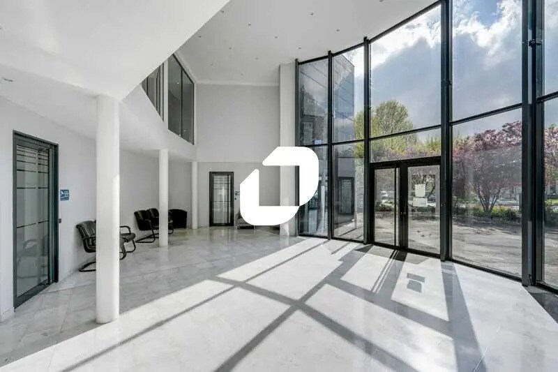 Office in Grigny for sale - Interior Photo - Image 2 of 13