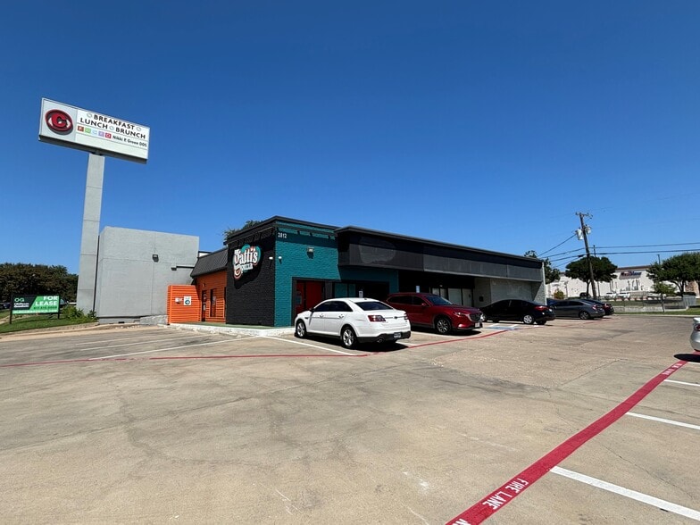 2812 Horne St, Fort Worth, TX for lease - Building Photo - Image 2 of 8